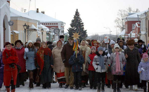 Рождественское шествие с колядками по Коломенскому кремлю 8 января 2015 г.
